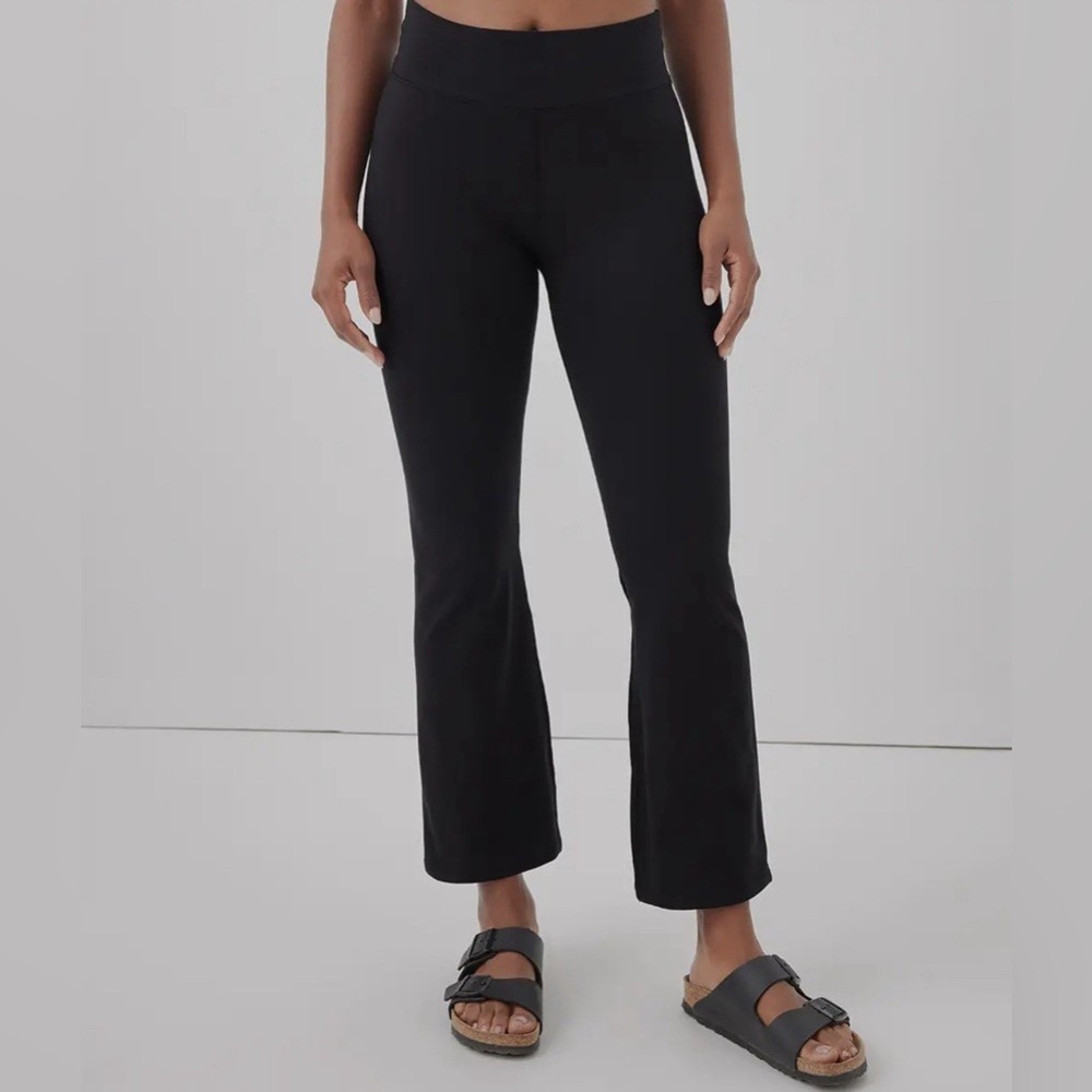 Pact On The Go To Crop Bootcut Leggings Size Xl Black Organic Cotton Blend